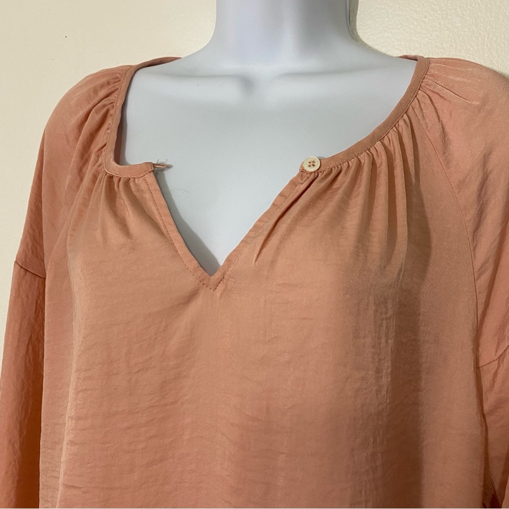 Vince Camuto Ladies Size Medium NWT Long Sleeve Top - Picture 7 of 9
